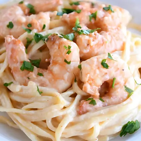 Creamy Garlic Shrimp Pasta